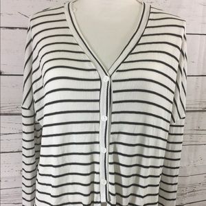 Good luck Gem Women top long sleeves size XL NWT